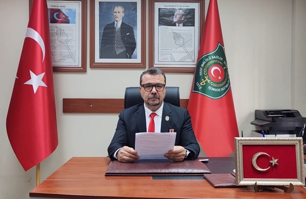 Ya Silahlarını Gömecekler Yada Silahları ile Gömülecekler